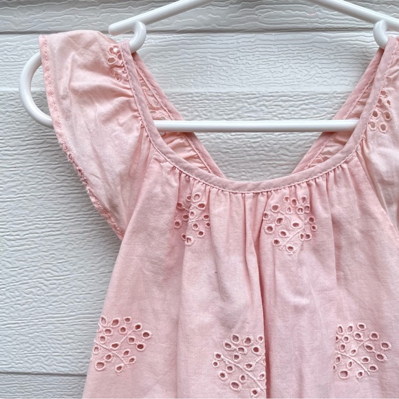 BabyGap 18-24 romper light pink with ruffles and eyelets - Picture 2 of 7